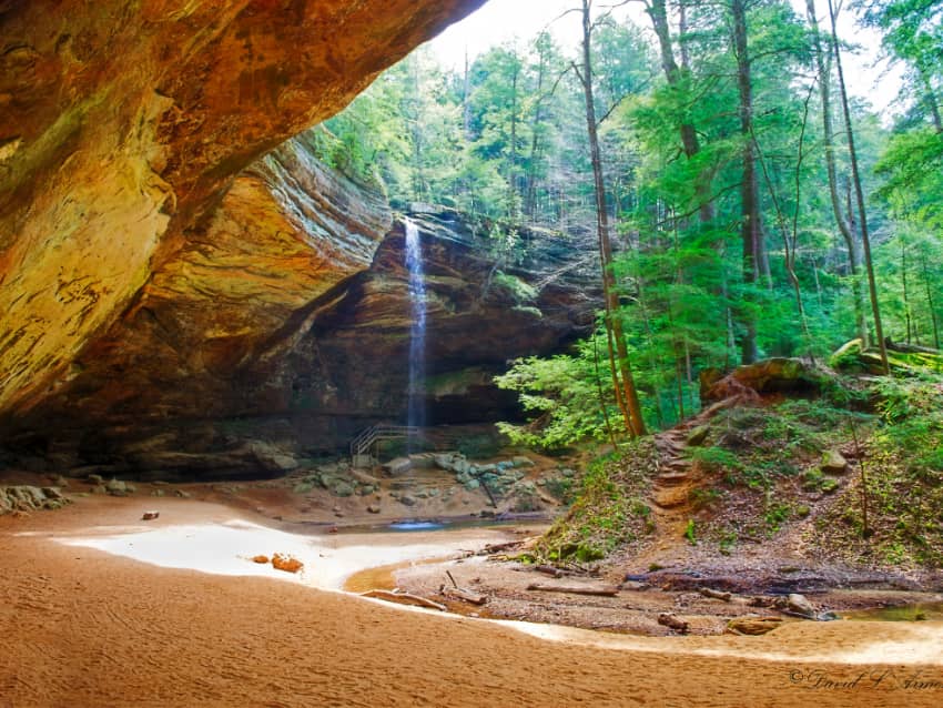 Ash cave in Hocking Hills state park