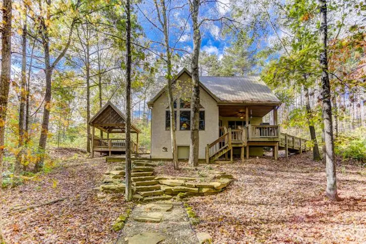 Whispering Pines | Two Bedrooms | Perfect for romantic getaways Whispering Pines | Two Bedrooms | Perfect for romantic getaways